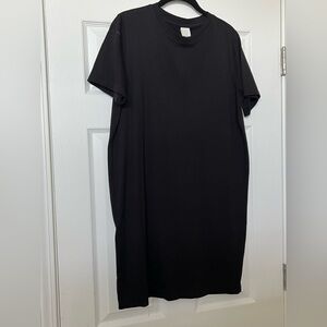 H&M Black Crewneck Short Sleeve Mini Dress - Medium